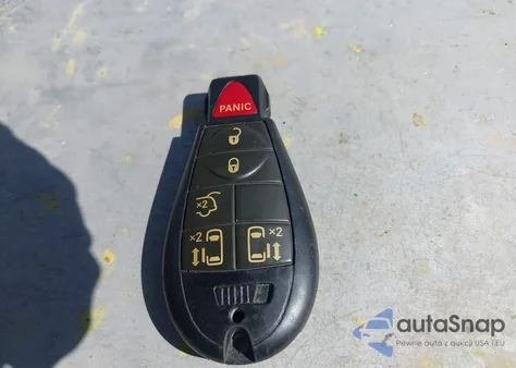 2016 Chrysler Town & Country Touring from USA, damaged, VIN 2C4RC1BG5GR230714